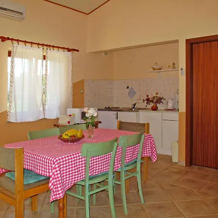Holiday Milva - Lbn375 Rakalj